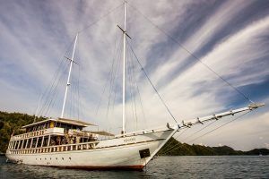 Fenides Liveaboard